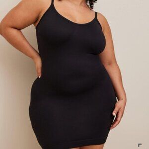 Torrid size 5 NWOT Seamless 360° Smoothing Slip Dress